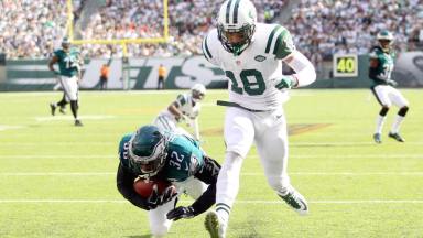 092815-NFL-Philadelphia-Eagles-Eric-Rowe-PI-JE.vresize.1200.675.high.39