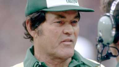 122915-21-NFL-Eagles-Marion-Campbell-OB-PI.vresize.1200.675.high.0