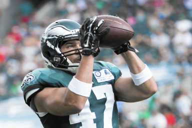 mc-eagles-tight-ends-0807-20160807