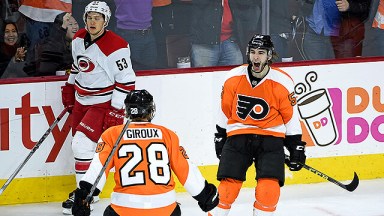 usa-shayne-gostisbehere-flyers-hurricanes