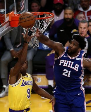 NBA: JAN 29 76ers at Lakers