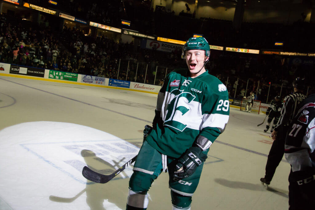 WHL: NOV 25 Vancouver Giants at Everett Silvertips