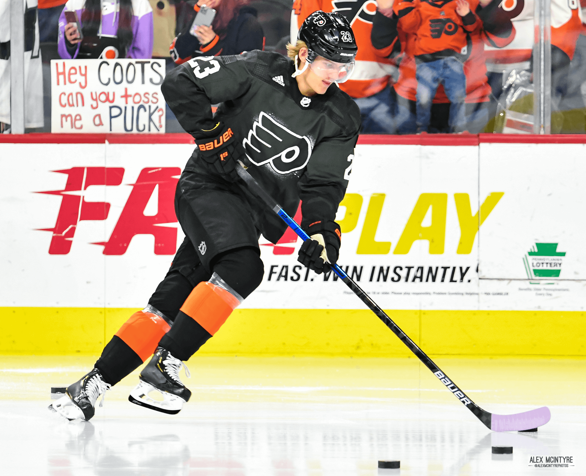 GOTTA SEE IT: Oskar Lindblom Skates In Warmups With Flyers Before Game 4 