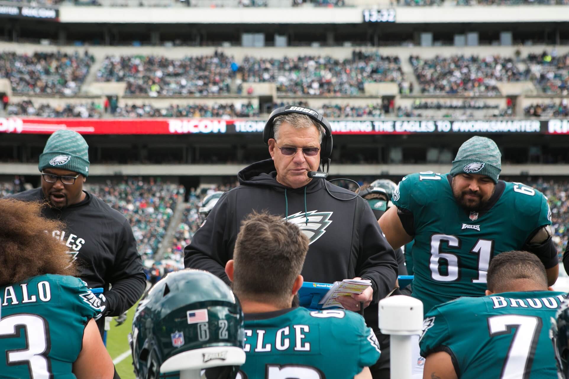 Groom says 'I do' in Eagles jersey after winning Super Bowl bet