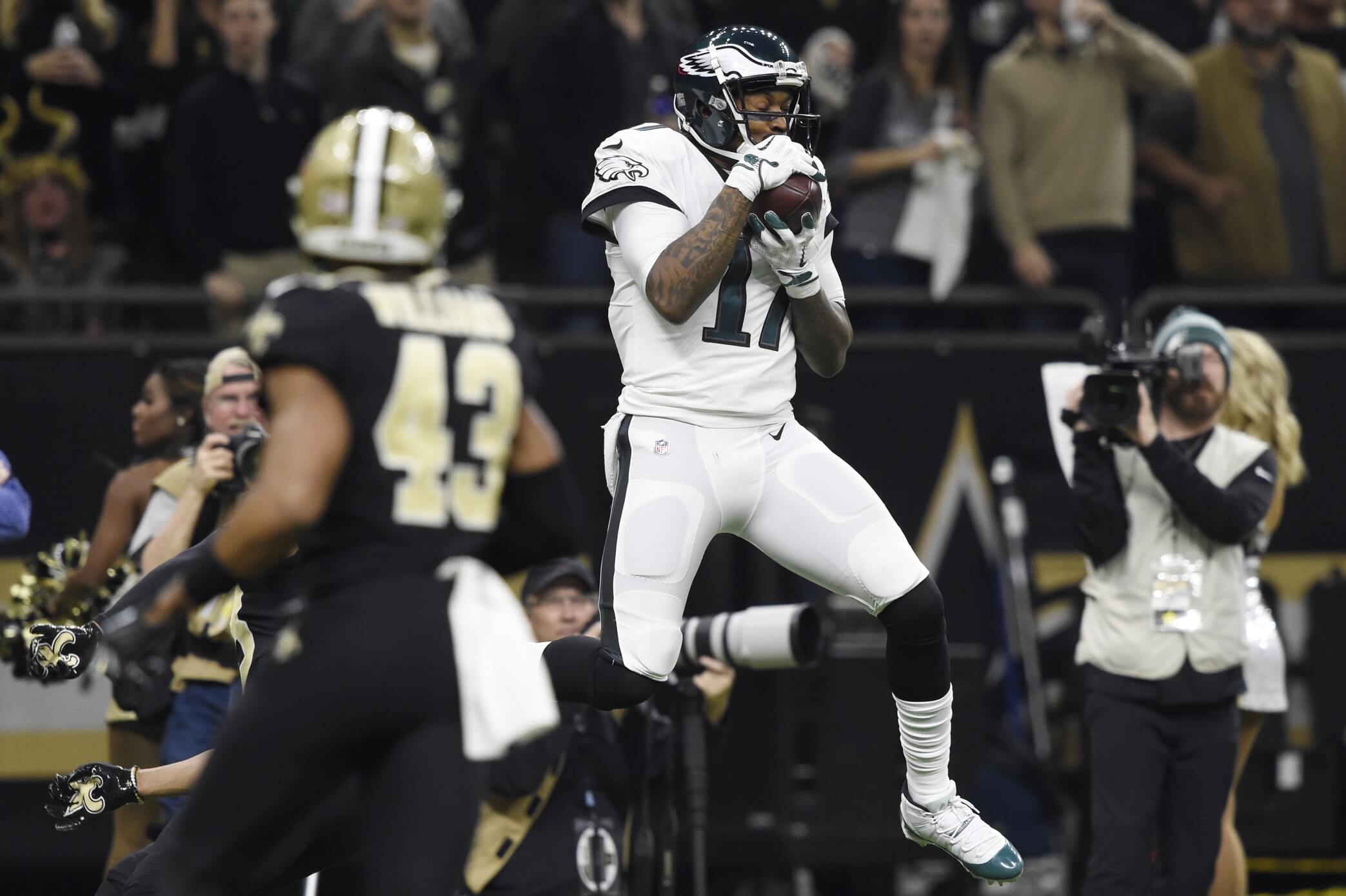 Sunday playoff recap: Saints choke, Eagles lose Wentz and the game