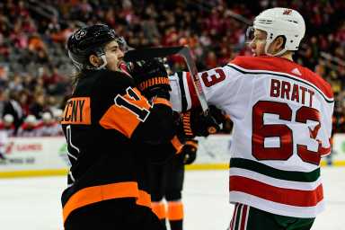 NHL: Philadelphia Flyers at New Jersey Devils