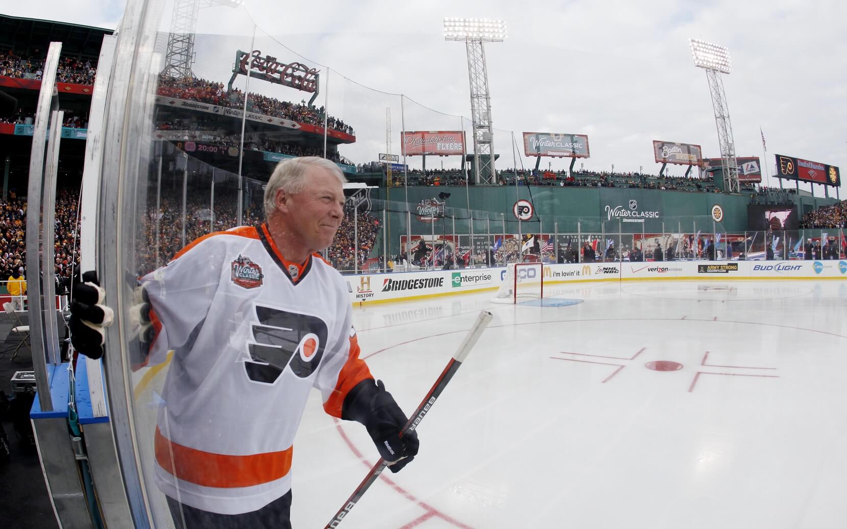 Bobby Clarke - Philadelphia Flyers  Philadelphia flyers, Flyers players,  Hockey hall of fame