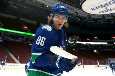 NHL: MAR 24 Jets at Canucks