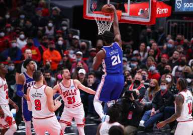 NBA: FEB 06 76ers at Bulls