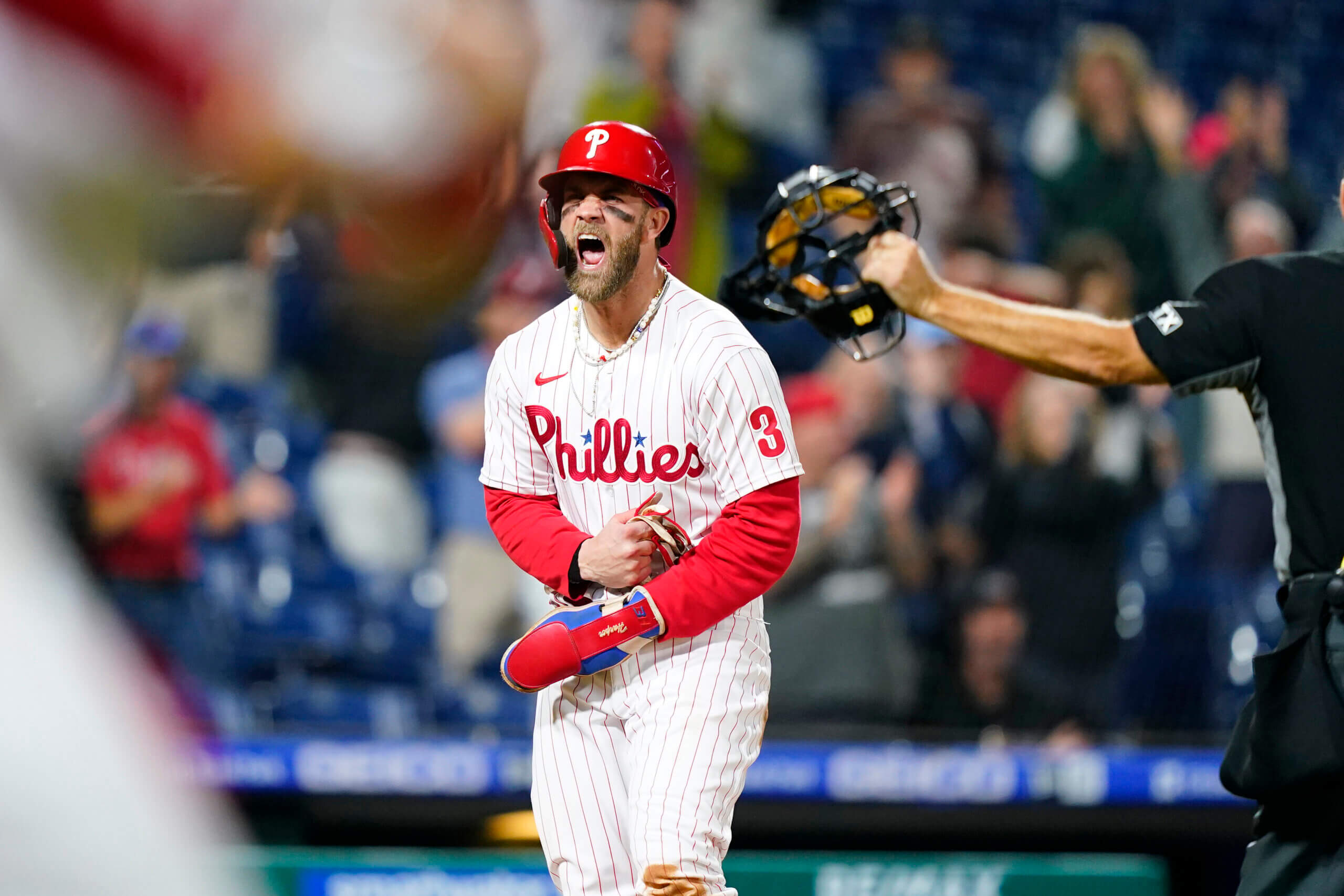 Phillies: Bryce Harper is locked in this spring