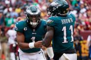 Instant Analysis Eagles Surge To 5 0 Despite A Sloppy Performance In 