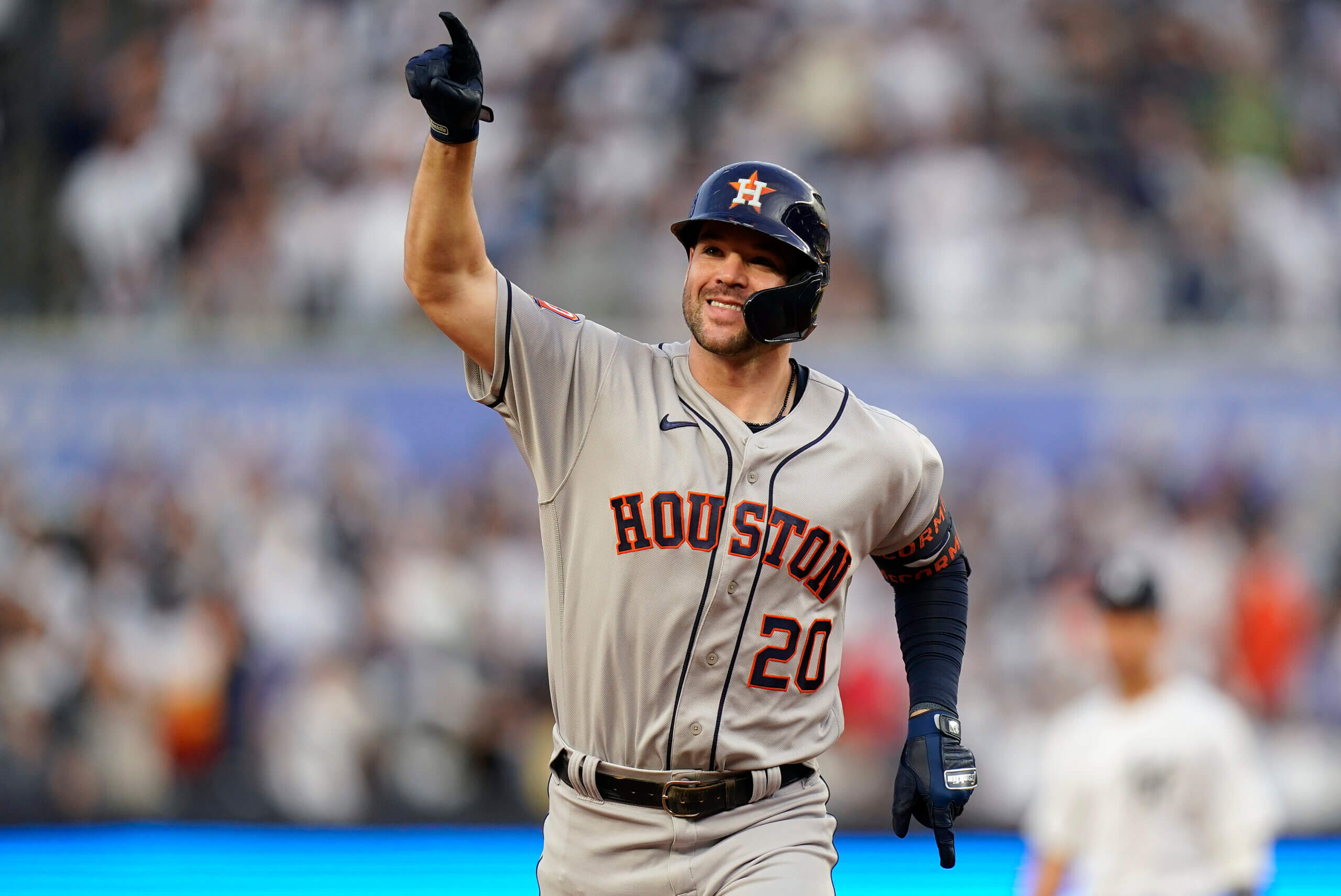 Chas McCormick catch: World Series grab during Astros-Phillies Game 5  creates iconic warning track imprint - ABC13 Houston