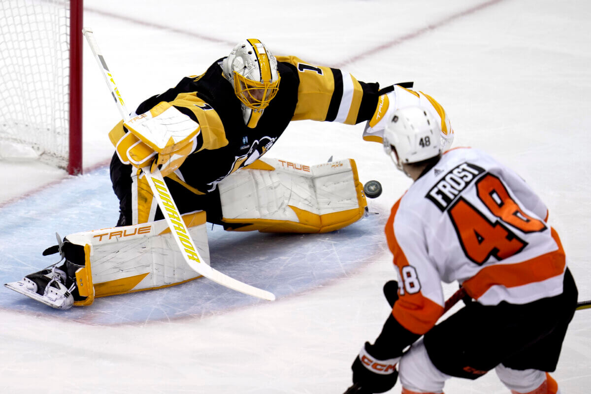 Flyers-Penguins Preview: 2 Teams Going in Different Directions