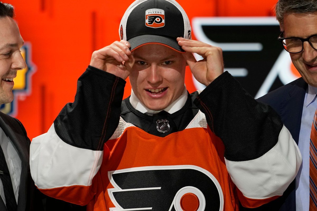 Report Matvei Michkov joining Flyers for 20242025 season
