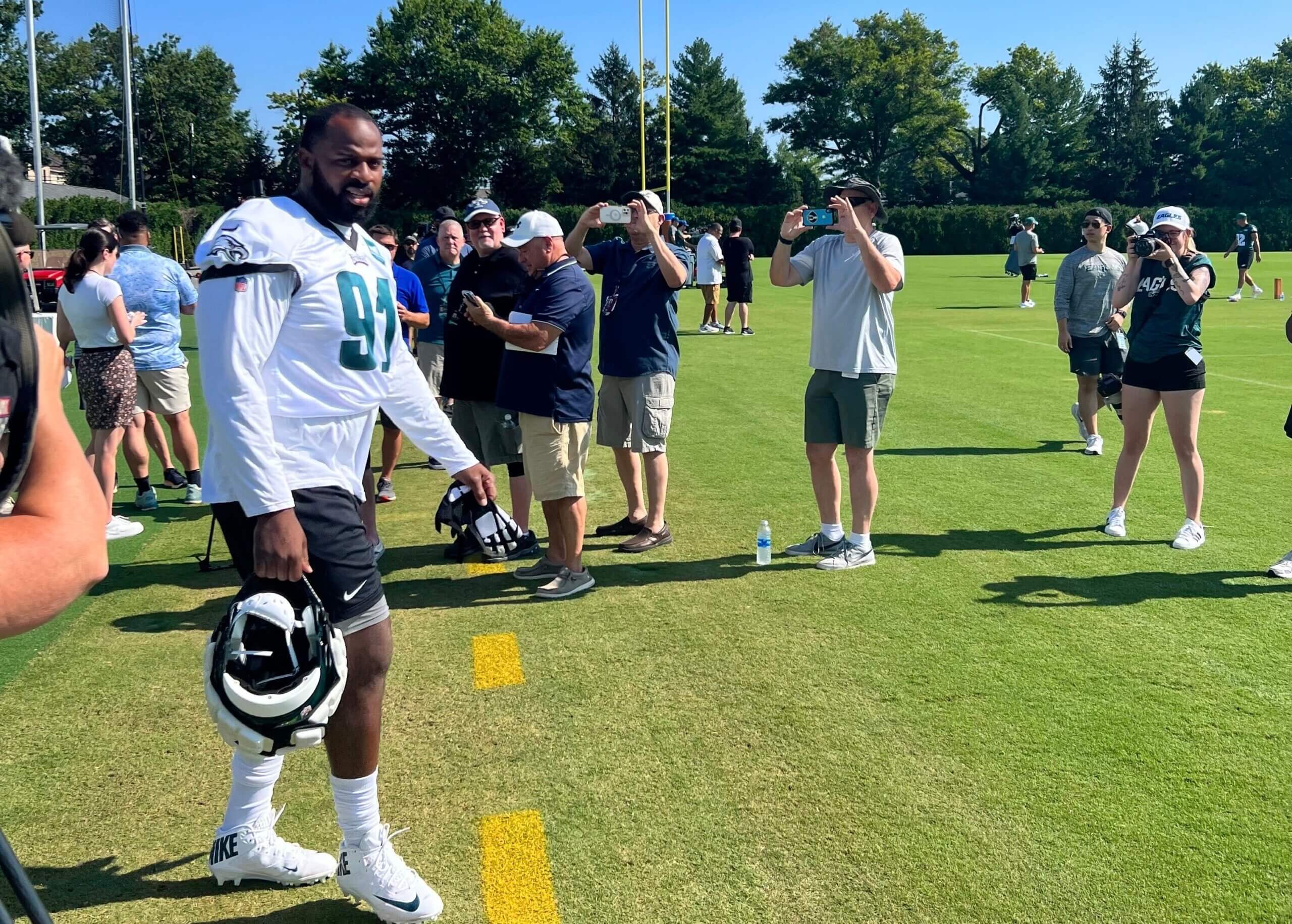 Eagles news: A.J. Brown looks sharp in first workout with Philadelphia