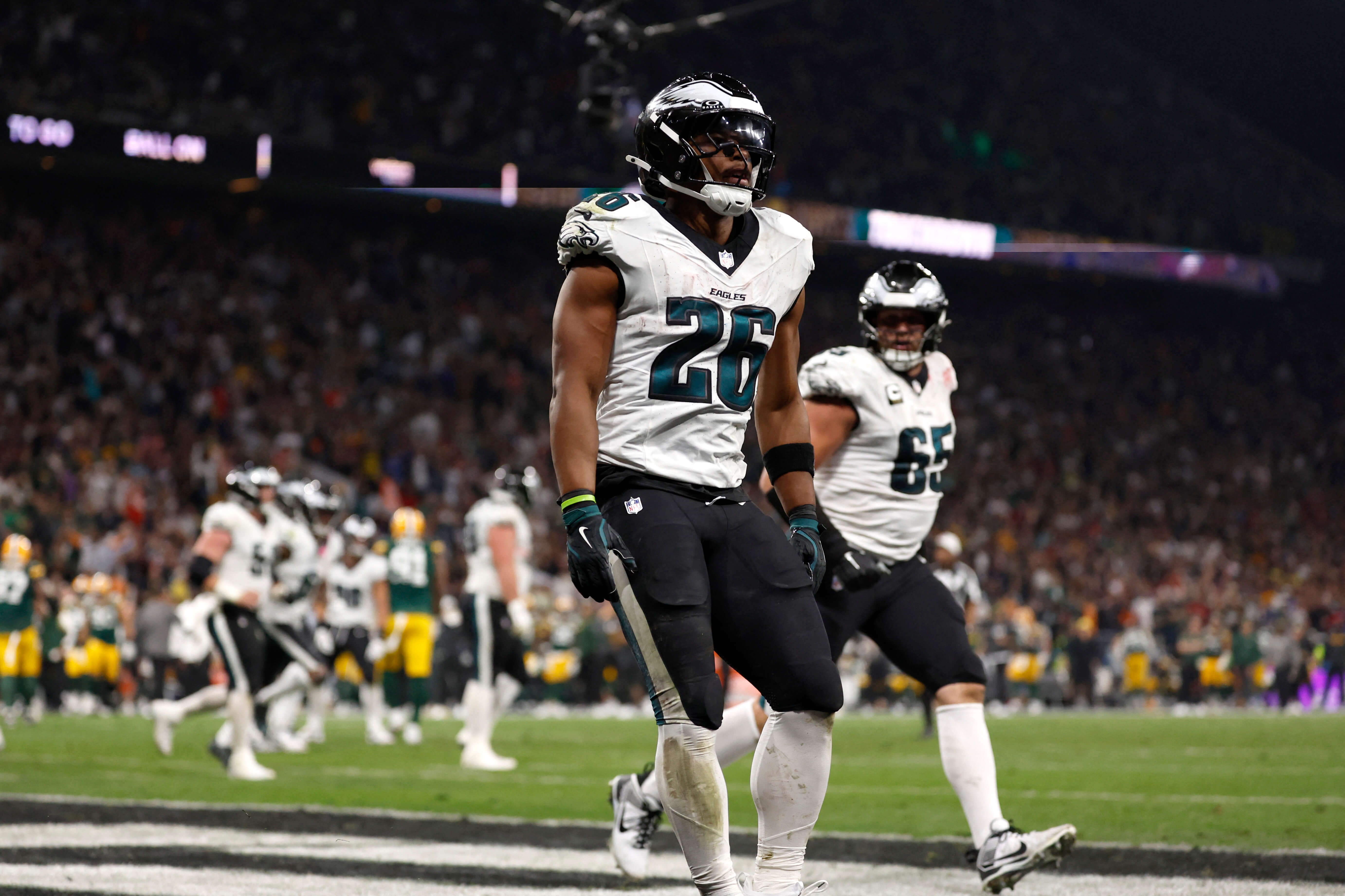 Eagles Spotlight: Saquon Barkley Continues To Shine Bright In ...