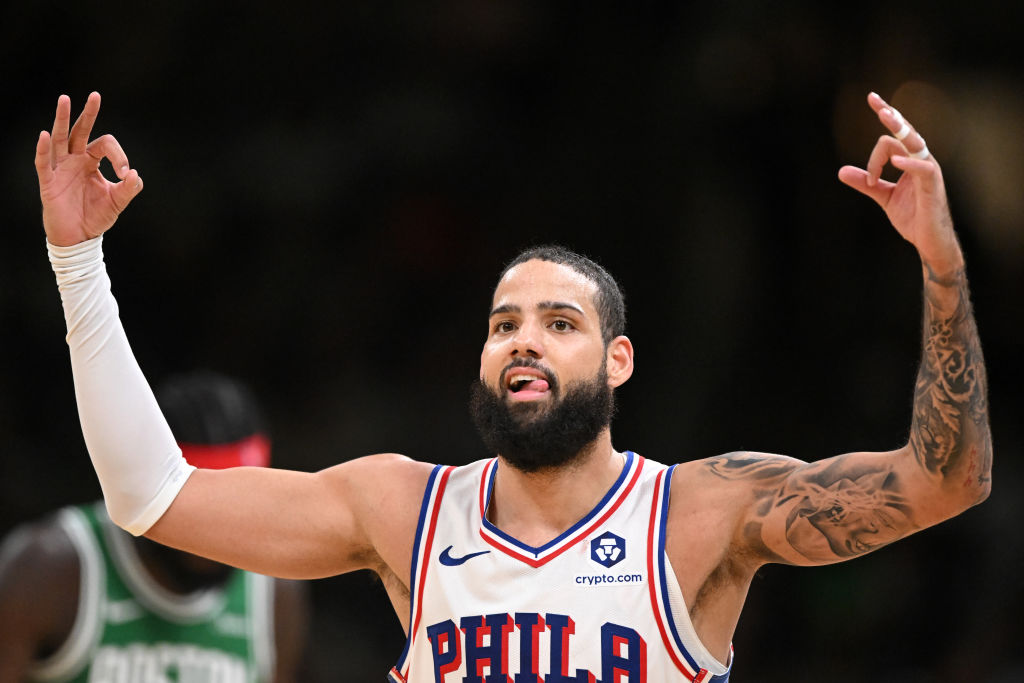 Sixers celebrate Christmas with 118-114 win over Celtics