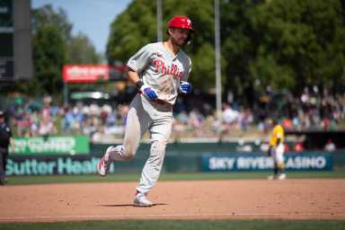 Phillies Turner